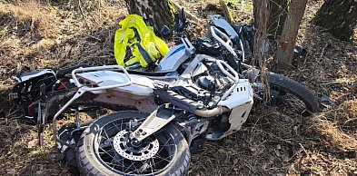 Nieporęt: Zderzenie motocykla z osobówką na DW631. Jedna osoba ranna