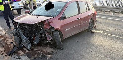 Zegrze Południowe: Na moście zderzyły się dwie osobówki