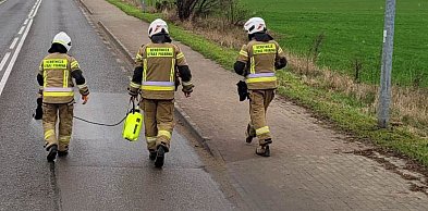 Skierdy: Przez godzinę usuwali śliską plamę z ul. Kowalika