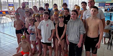 Legionowo: Pływacy z "Ósemki" przywieźli z Ciechanowa 7 medali