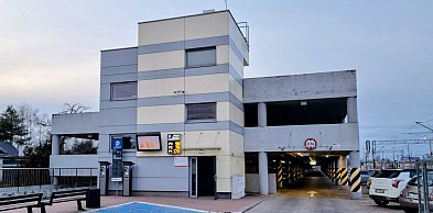Parking przy dworcu w Legionowie do rozbudowy? Miasto analizuje możliwości