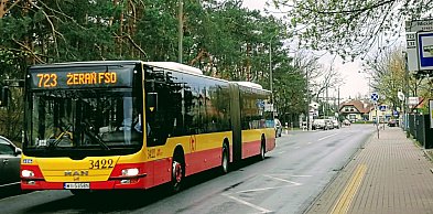 Błędne zapowiedzi w komunikacji miejskiej. ZTM tłumaczy, skąd się biorą