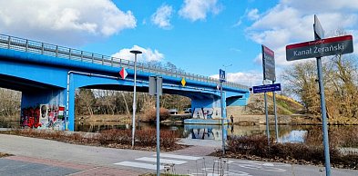 Wyremontowali most na Izabelińskiej, a teraz chcą go zburzyć. Starostwo...