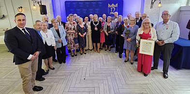 Nieporęt: Medale dla 12 małżeństw. Obchodzili złote gody
