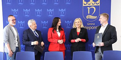 Most nad Kanałem Żerańskim w Stanisławowie Pierwszym do przebudowy. Podpis...