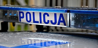 Poddębie: Wjechał skodą w maserati. Podwójna kara dla 24-latka