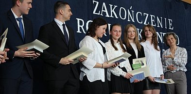 Maturzyści kończą rok szkolny. Egzaminy ruszą 4 maja