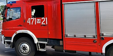Nieporęt: Zapaliła się łódź przewożona na przyczepie