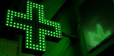 Popularny lek na gardło wycofany z aptek. Główny Inspektor Farmaceutyczny...