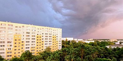 Upał, a później burze z silnym wiatrem. Alerty IMGW dla powiatu legionowskiego