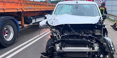Komornica: Kolizja na zaporze. Jedna osoba w szpitalu