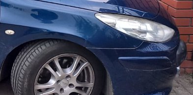 Serock: Pijana 50-latka za kierownicą peugeota. Miała ponad 2 promile