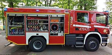 Legionowo: Przy Jagiellońskiej drzewa spadły na samochody