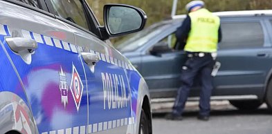 Łajski: Dostawczy mercedes uderzył w volkswagena