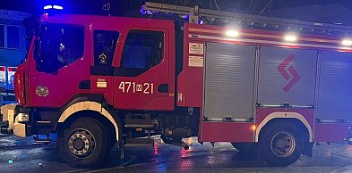 Legionowo: Nocny pożar przy ul. Gawryszewskiego. Ogień pojawił się w...