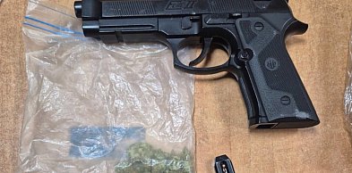 Legionowo: Uciekał z dworca PKP przed policją. Miał przy sobie wiatrówkę...