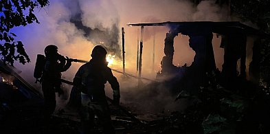 Pożar w Ryni. Ogień strawił domek holenderski-140985