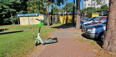 Koniec dzikiego parkowania hulajnóg? W Legionowie obowiązują nowe zasady...-141314