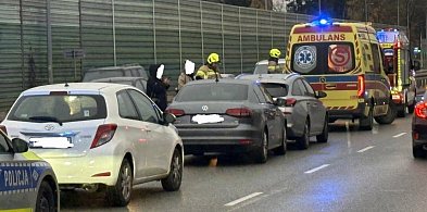 Zderzenie toyoty, volkswagena i hyundaia w Jabłonnie. Sprawczyni ukarana...-142184