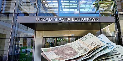 Ile ratusz wydał na „karpiowe”? Ponad 300 osób otrzymało świąteczny dodatek-143097