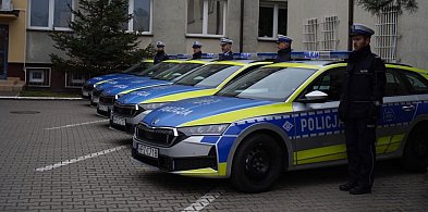 Legionowska policja dostała 12 nowych aut - to radiowozy, jak i nieoznakow...-143397