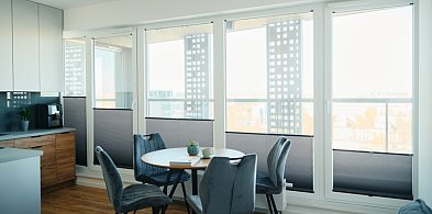 Okno w okno – problem nowych osiedli. Jaka jest najlepsza ochrona przed wzrokiem s-143512