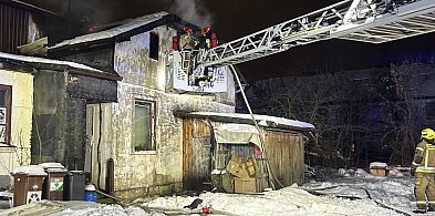 Pożar domu przy ul. Olszankowej w Legionowie. Ogień pojawił się na poddaszu-143821