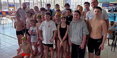 Legionowo: Pływacy z "Ósemki" przywieźli z Ciechanowa 7 medali