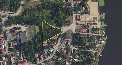 Serock: Niedaleko plaży ma powstać amfiteatr. Powiat przekazał działkę-142707