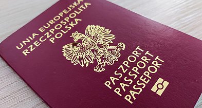 „DGP”: Coraz więcej chętnych na polskie obywatelstwo