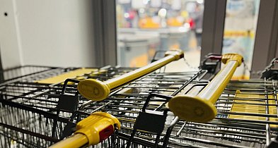Do której sklepy w Wielką Sobotę? Tak pracują Biedronka, Lidl, Dino...
