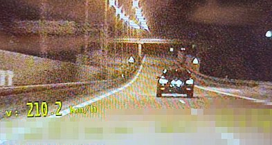 210 km/h na obwodnicy Serocka! 20-letni recydywista zapłaci 8200 złotych mand...