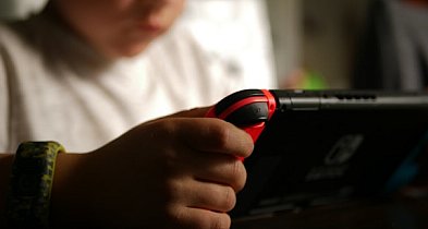 Uzależnienie od gier wśród młodzieży rośnie. Ten sygnał to „żółte światło”...