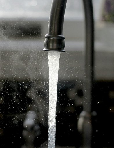 Gmina Serock: W wodzie z wodociągu „Łacha” wciąż wykrywane są bakterie coli-142499