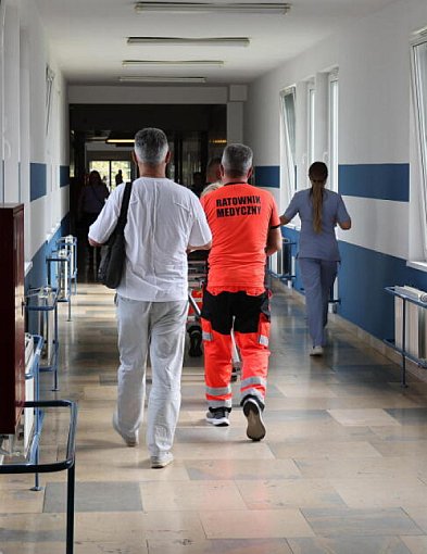 NFZ: Leczenie pacjentów coraz droższe. Średni koszt wzrósł do...-143247