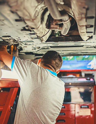 Jedno ogłoszenie i mandat. „Mechanik samochodowy” na cenzurowanym-143566