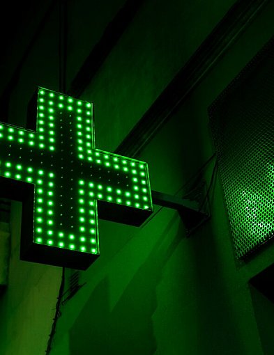 Popularny lek na gardło wycofany z aptek. Główny Inspektor Farmaceutyczny...