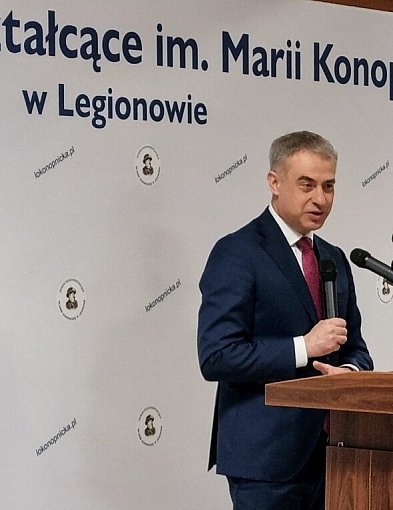 Legionowo: Wicepremier Gawkowski o cyfrowych wyzwaniach. W tle test dla uczniów