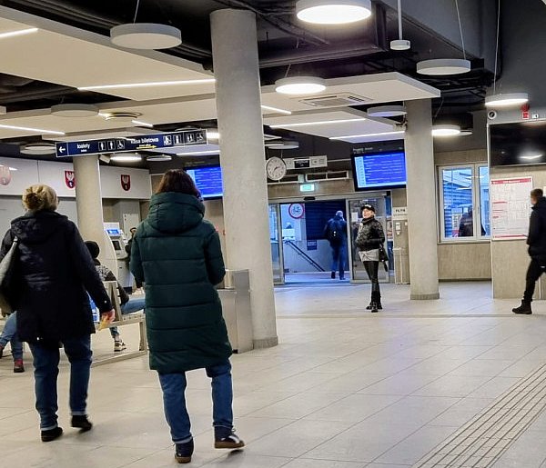 19-latka straciła telefon na dworcu, sprawca już w rękach policji-141861