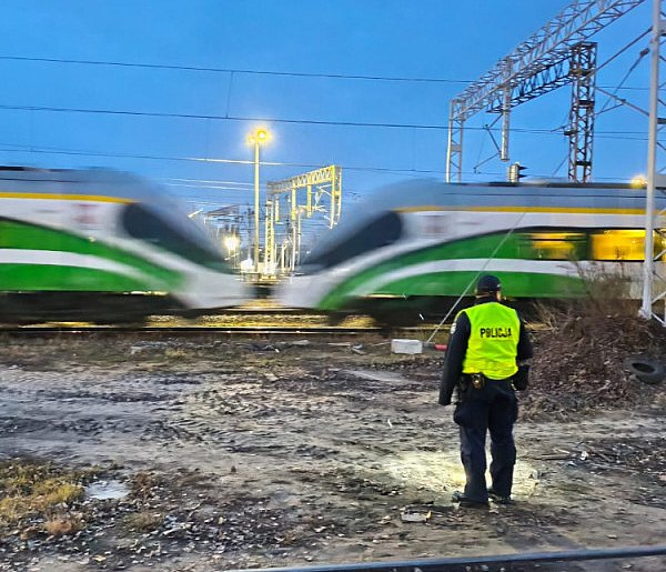 Region: Kolej pod specjalnym nadzorem. Policja ostrzega i apeluje do...-142734