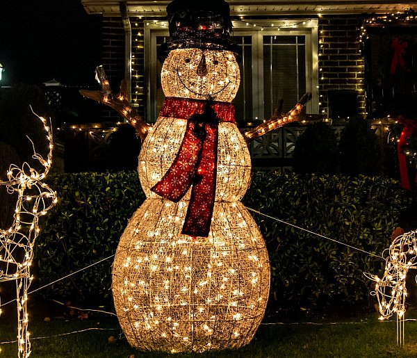 Świąteczny konkurs w Wieliszewie: udekoruj dom lub balkon i wygraj vouch...-143094