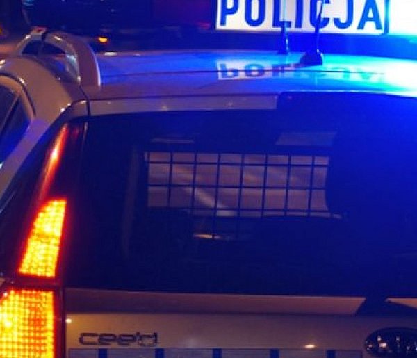 Legionowo: Dzwon tuż obok Areny. Trzy auta najechały na siebie-143418