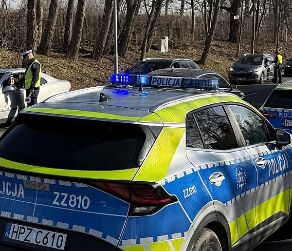 „Trzeźwy poranek” w powiecie legionowskim. Policjanci skontrolowali 2,5 tys...