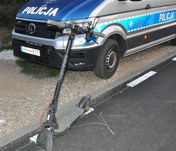 Góra: Jechał hulajnogą, wydmuchał 0,7 promila. Teraz słono zapłaci