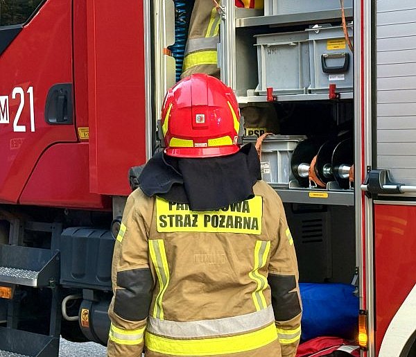 Legionowo: Zatrzasnęła się w łazience. Wezwała straż pożarną