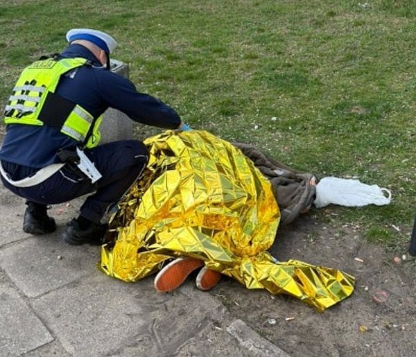 Zegrze Południowe: Policjanci uratowali życie 38-latka