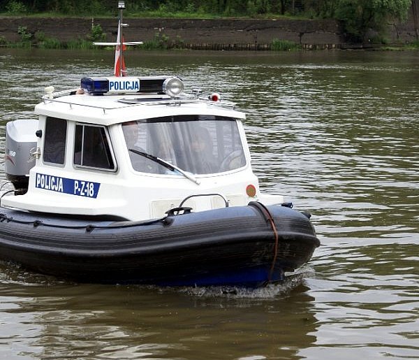 Dwa ciała wyłowione z Wisły. Prokuratura: przy zwłokach były dokumenty