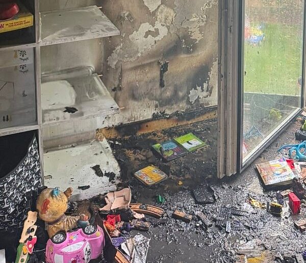 Dąbrowa Chotomowska: Pożar w domu przy Magnolii. Ewakuowało się 9 osób