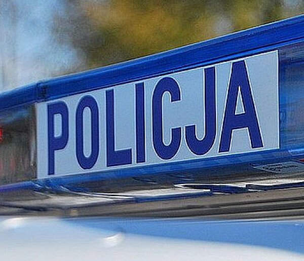 Miał przy sobie mefedron. Gdy policjanci go znaleźli, zrobiło się nerwowo