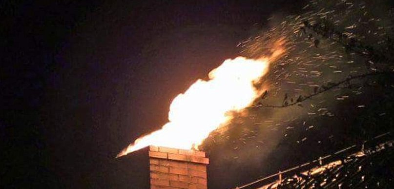 Legionowo: Pożar sadzy w domu przy Baczyńskiego